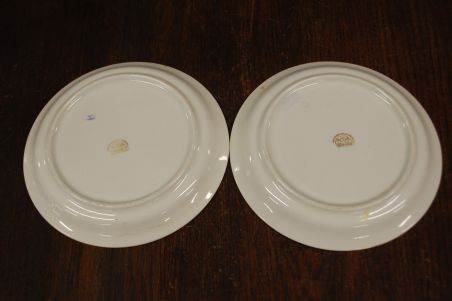 (n-7775) Ditmar Urbach, vaarikatega taldrikud, 2tk