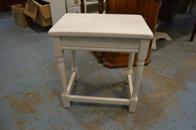 (n-7788) Valge lauake