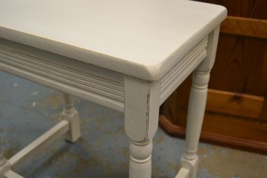 (n-7788) Valge lauake