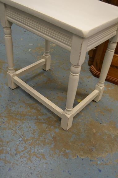 (n-7788) Valge lauake