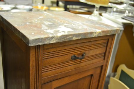 (n-7793) Kiviplaadiga kummut