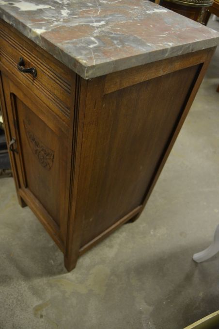 (n-7793) Kiviplaadiga kummut