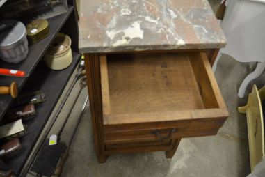 (n-7793) Kiviplaadiga kummut