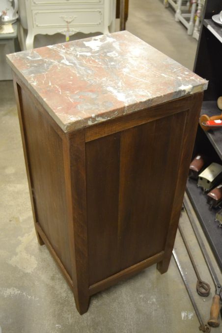 (n-7793) Kiviplaadiga kummut