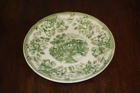 (n-7791/2) Ironstone Tableware, roheline vaagen