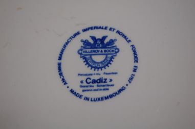 (n-7794) Villeroy & Boch Cadiz puljongitassid-taldrikud, 2tk