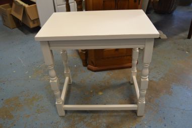 (n-7795) Valge lauake