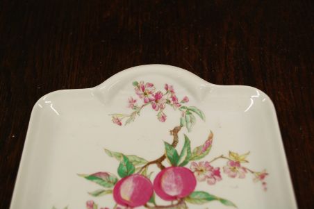 (n-7796) Ancap, õunapuu õitega leiva-keeksivaagen