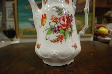 (n-7799) Lilleline uhke tee-/ kohvikann