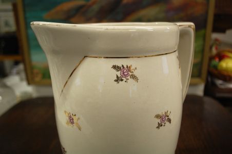 (n-7803) Boch Freres la Louviere suur kann