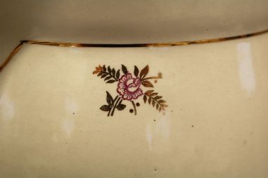 (n-7803) Boch Freres la Louviere suur kann