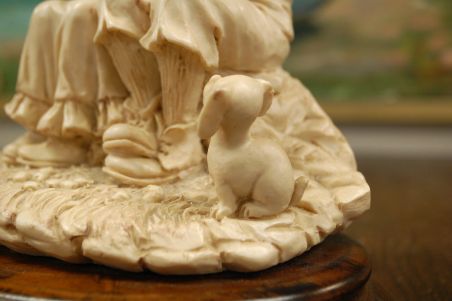 (n-7805) Kuju "Tüdruk, poiss ja koer"