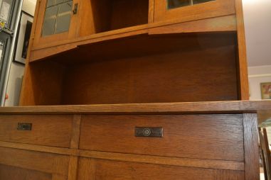 (L-813) Suur vanem puhvetkapp