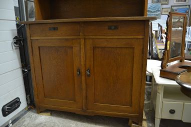 (L-813) Suur vanem puhvetkapp