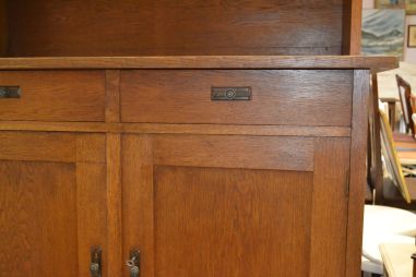 (L-813) Suur vanem puhvetkapp