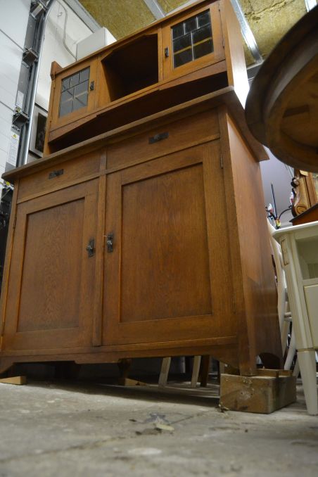 (L-813) Suur vanem puhvetkapp