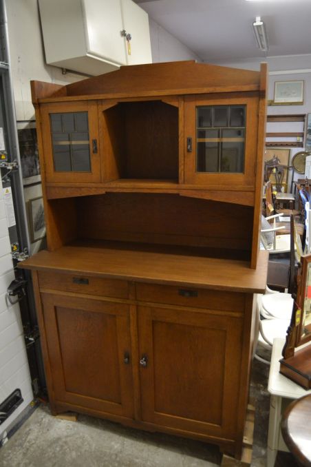 (L-813) Suur vanem puhvetkapp