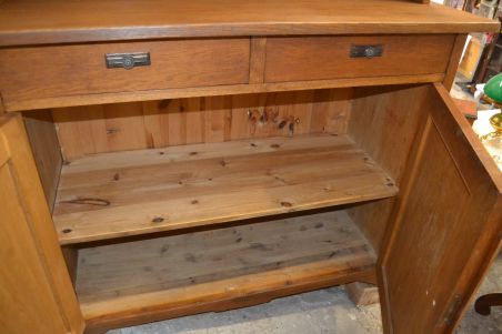 (L-813) Suur vanem puhvetkapp