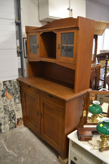 (L-813) Suur vanem puhvetkapp