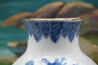 (n-7812) Suur sinise dekooriga vaas