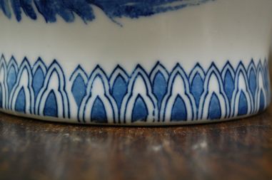 (n-7812) Suur sinise dekooriga vaas