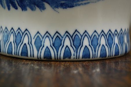 (n-7812) Suur sinise dekooriga vaas