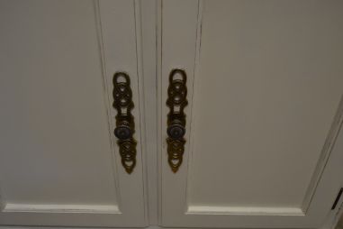 (L-817) Valge kummut Drexel Heritage