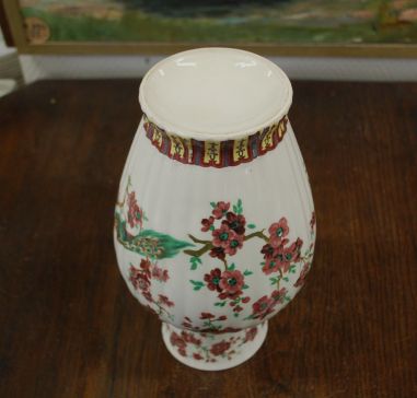 (n-7818) Lindudega vaas