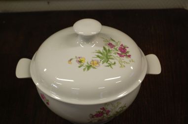 (n-7822) Kahla, taimedega tirin