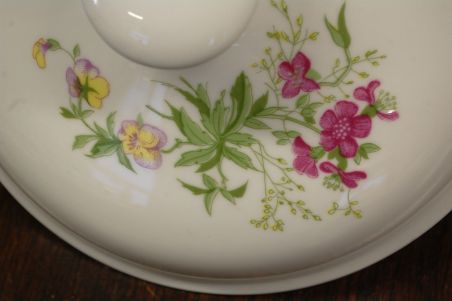 (n-7822) Kahla, taimedega tirin