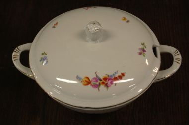 (n-7824) Chodziež, lilleline tirin