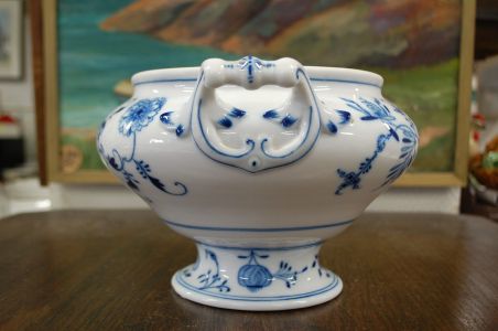 (n-7827) Uhke sibulamustriline sangadega kauss