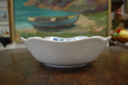 (n-7828) Oscar Schaller, sibulamustriline kauss