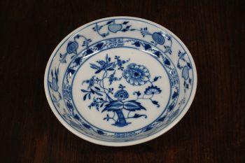 (n-7830) Vana sibulamustriine kauss