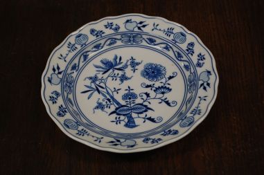 (n-7833) Original Bohemia ümar sibulamustriline vaagen