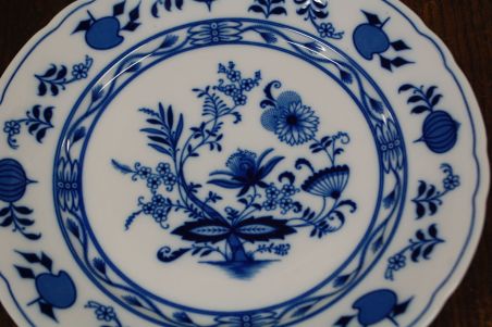 (n-7834) Bavaria Winterling suur sibulamustriline vaagen