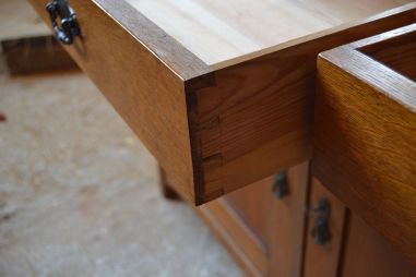 (L-823) Vana pikem kummut, servant