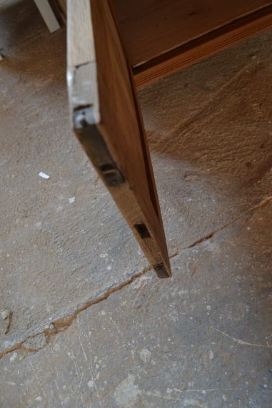 (n-7840) Madalam vana kummut