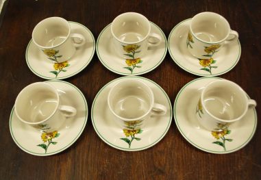 (n-7844/2) Päevalilledega kohvitassid-taldrikud, 6tk