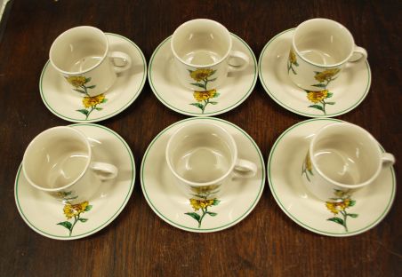 (n-7844/2) Päevalilledega kohvitassid-taldrikud, 6tk