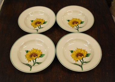 (n-7844/3) Päevalilledega supi-pastataldrikud, 4tk