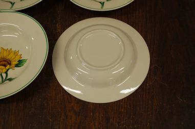 (n-7844/3) Päevalilledega supi-pastataldrikud, 4tk