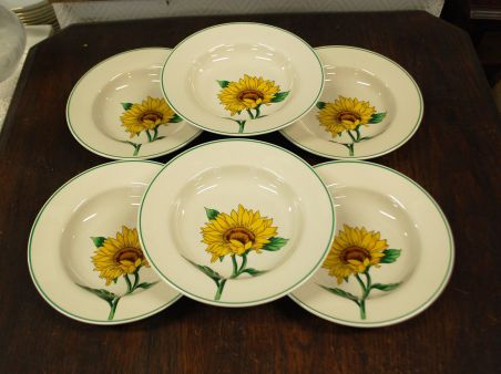 (n-7844/4) Päevalilledega supi-pastataldrikud, 6tk