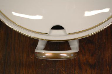 (n-7845) Bavaria Edelstein, viinamarjaokstega suur tirin