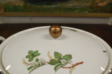 (n-7845) Bavaria Edelstein, viinamarjaokstega suur tirin