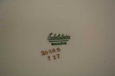 (n-7845) Bavaria Edelstein, viinamarjaokstega suur tirin