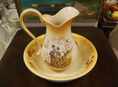 (n-7847) Suur kann ja kauss "Geišad"