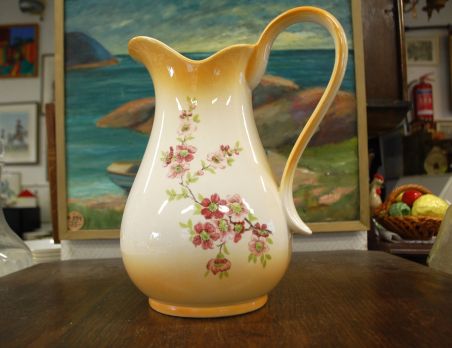 (n-7847) Suur kann ja kauss "Geišad"