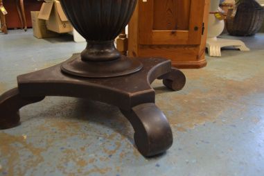 (L-824) Vana ovaalne laud - söögilaud