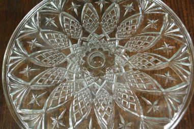 (n-7859) Klaasist/ kristallist tordivaagen jalal